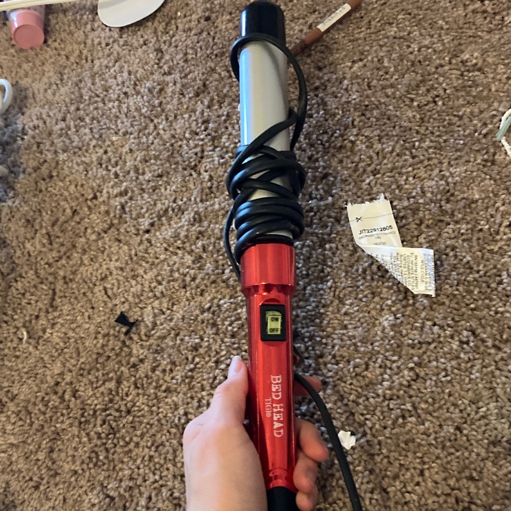 BedHead Red and Black Curling Iron